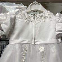 Load image into Gallery viewer, Sarah Louise baby girl white Christening Gown with matching Bonnet 001054
