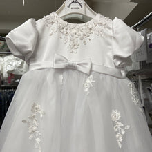 Load image into Gallery viewer, Sarah Louise baby girl white Christening Gown with matching Bonnet 001054
