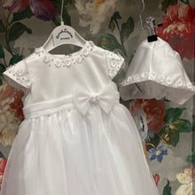 Load image into Gallery viewer, Sarah Louise baby girl christening gown white with bonnet 001055. ⭐️New delivery of 0/3 months due Thursday 12/09/24, message if you’d like a gown reserved⭐️
