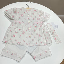 Load image into Gallery viewer, Emily et rose - Dily’s baby girl 3 piece set with head band
