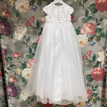 Load image into Gallery viewer, Sarah Louise baby girl christening gown white with bonnet 001055. ⭐️New delivery of 0/3 months due Thursday 12/09/24, message if you’d like a gown reserved⭐️
