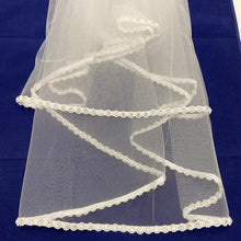 Load image into Gallery viewer, First Holy Communion Diamanté veil - 36” length - style 58
