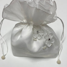 Load image into Gallery viewer, Girls holy communion or Flowergirl puff dolly bag- ivory
