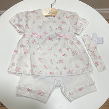 Load image into Gallery viewer, Emily et rose - Dily’s baby girl 3 piece set with head band
