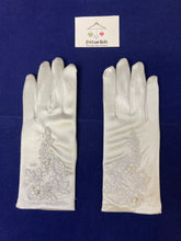 Load image into Gallery viewer, Girls First Holy Communion Gloves- Cg755
