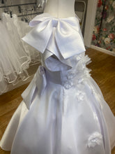 Load image into Gallery viewer, Chloe Belle First Holy Communion Dress style Nova
