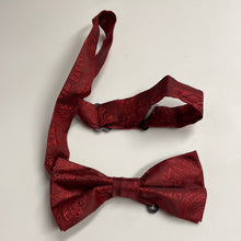 Load image into Gallery viewer, Marc Darcy Bow Tie
