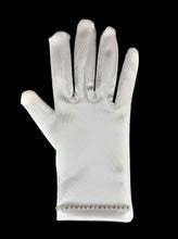 Load image into Gallery viewer, Girls First Holy Communion Gloves - 813
