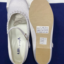 Load image into Gallery viewer, 5804- Holy Communion White satin shoes
