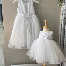 Load image into Gallery viewer, Cindy Flowergirl Dress White
