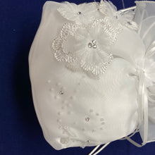 Load image into Gallery viewer, Girls First Holy Communion Bag cb064
