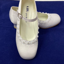 Load image into Gallery viewer, 5288 White Satin Holy Communion Heeled Shoes
